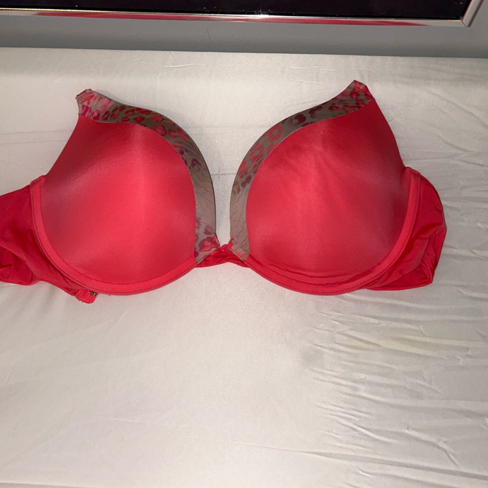 Pink! Victoria’s Secret push up bra.